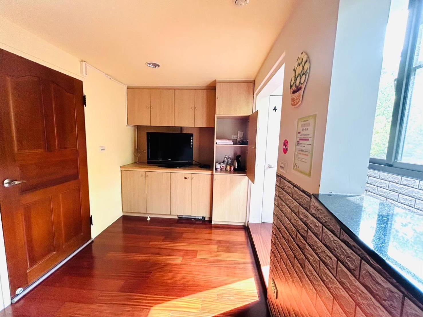 Miaoli Sanyi Travelling Homestay エクステリア 写真
