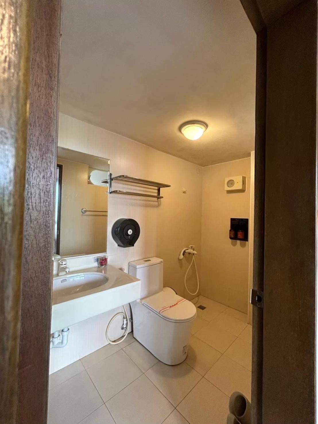 Miaoli Sanyi Travelling Homestay エクステリア 写真