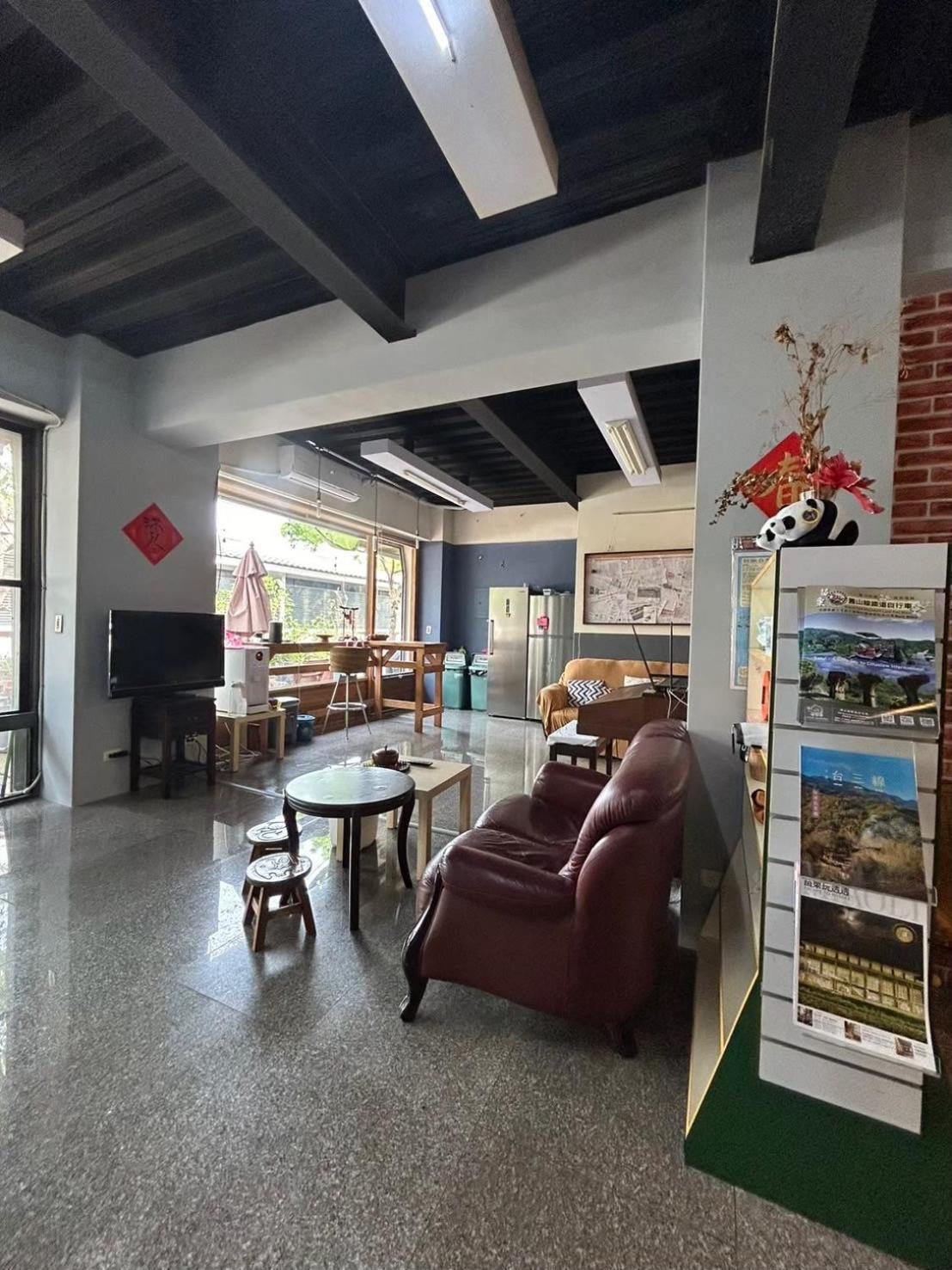 Miaoli Sanyi Travelling Homestay エクステリア 写真
