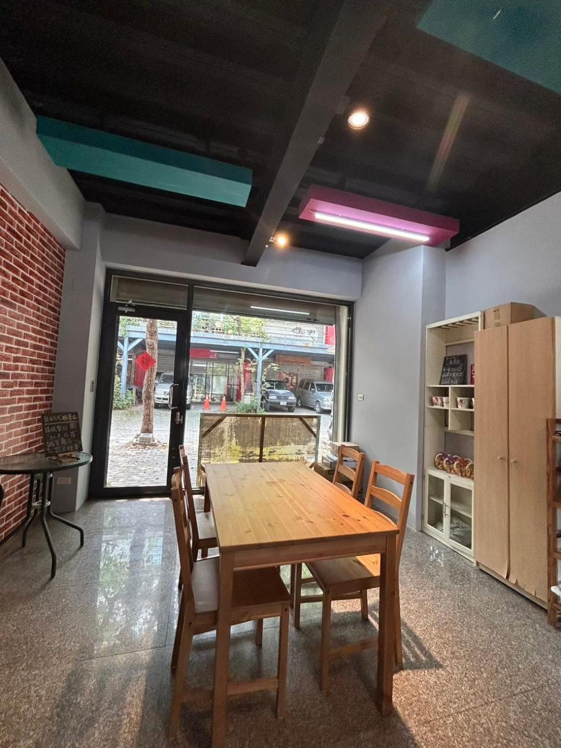 Miaoli Sanyi Travelling Homestay エクステリア 写真